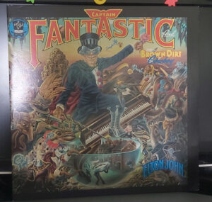 Elton John - Captain Fantastic And The Brown Dirt Cowboy